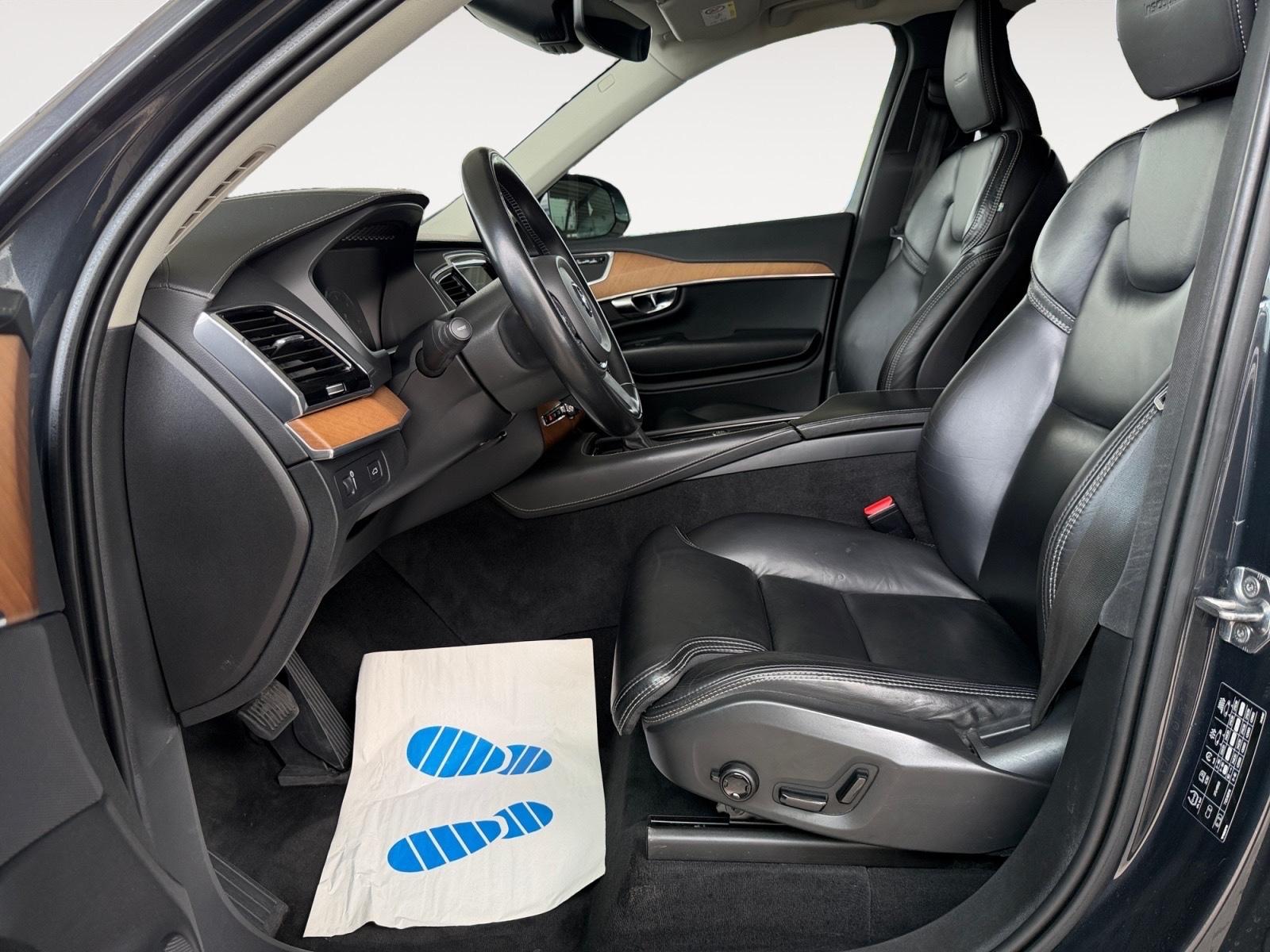 Volvo XC90 2.0 D5 Inscription AWD LEDER KAM LED CARPLA