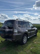 Mitsubishi Pajero 3,2 DI-D 4WD Top Automatik Top - gebrauchte Mitsubishi Pajero aus dem Jahr 2016