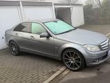 Mercedes-Benz C 200 CGI Autom. WIE NEU ! 19 Zoll Alwetterreife