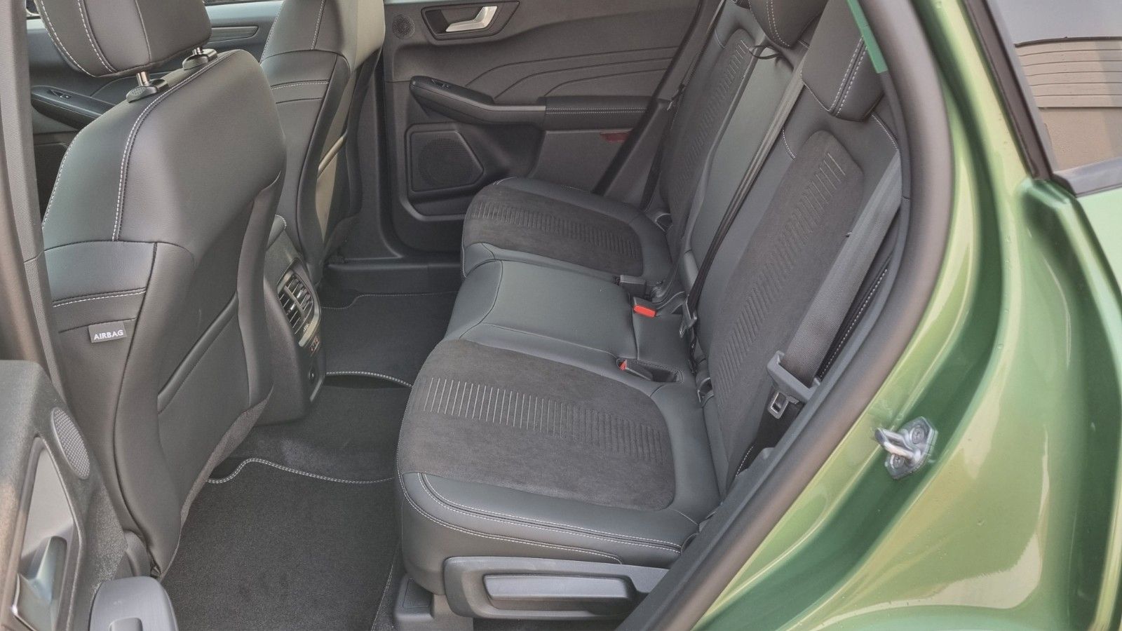 Fahrzeugabbildung Ford Kuga Hybrid Active X
