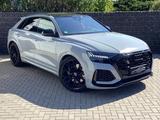 Audi RSQ8 RS Q8 4.0 TFSI quattro Akrapovic B&O - Audi RSQ8 mit Anhängerkupplung