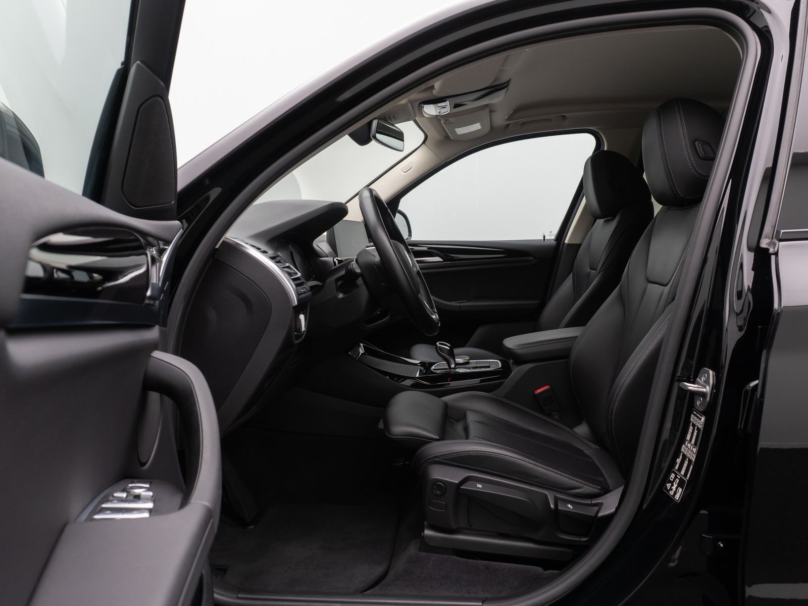 Fahrzeugabbildung BMW X3 xD20d Komfort Kamera HUD DAB Sport HiFi AHK