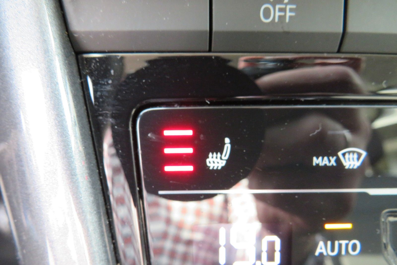 Fahrzeugabbildung Volkswagen T-Roc Style KAMERA ACC NAVI APP SITZH DIGI-COPI