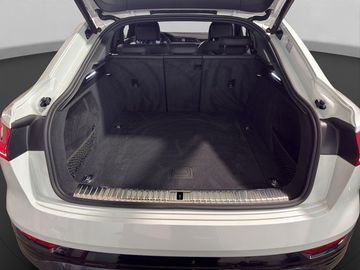 Audi Q8 e-tron - 9
