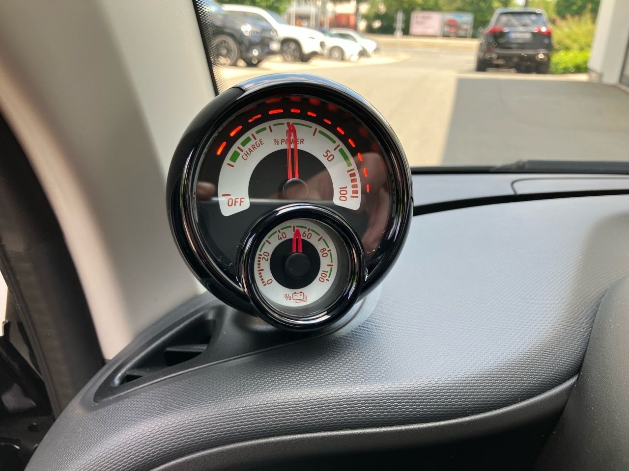 Fahrzeugabbildung Smart smart EQ fortwo 22KW+SITZHEIZ+KLIMAAUTO+DAB+USB
