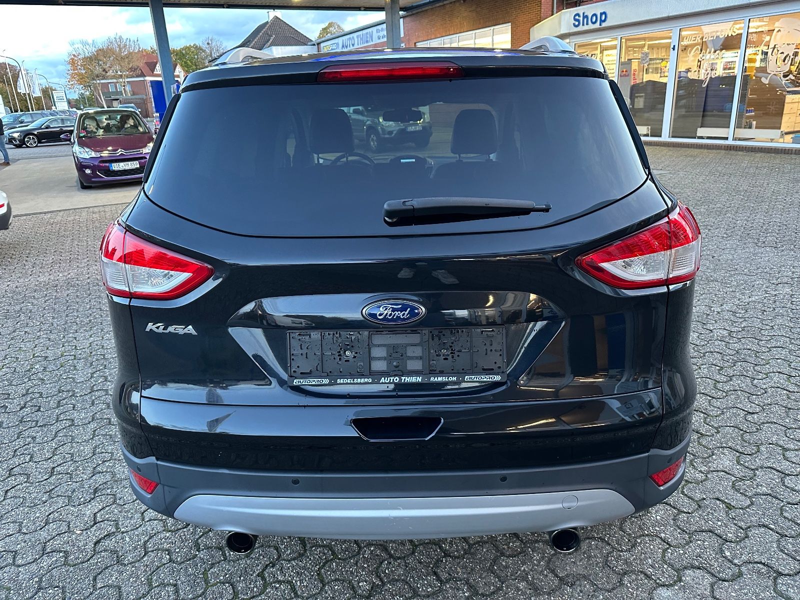 Fahrzeugabbildung Ford Kuga 2.0 TDCi Titanium AHK/Navi/SHZG/GRA