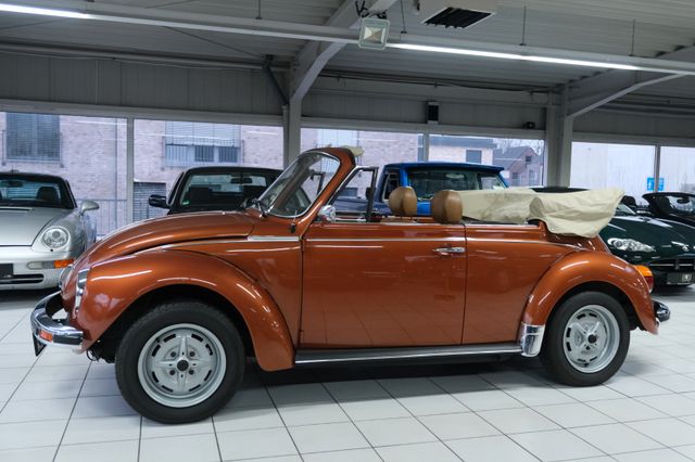 Fahrzeugabbildung Volkswagen Käfer Cabriolet/Deutsch/Bestzustand + Historie