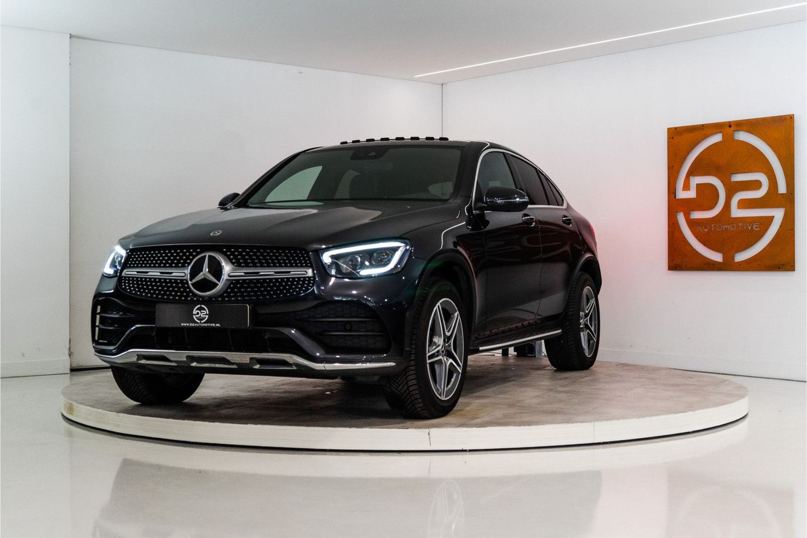 Mercedes-Benz GLC 300 Coupé 300e 4MATIC Premium+ AMG 320PK | P