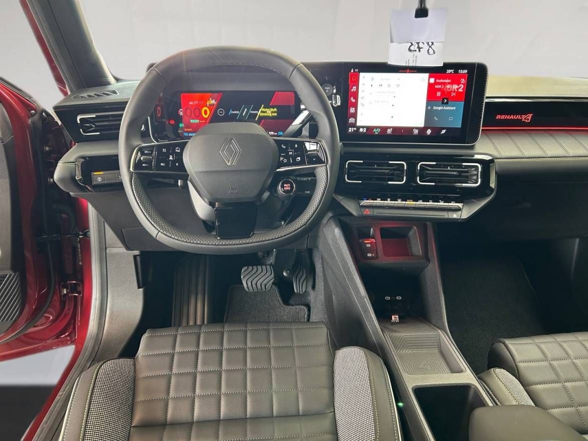 Fahrzeugabbildung Renault 4 E-Tech elektrisch Iconic 150 Comfort Range