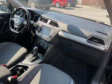 Volkswagen Tiguan - 10