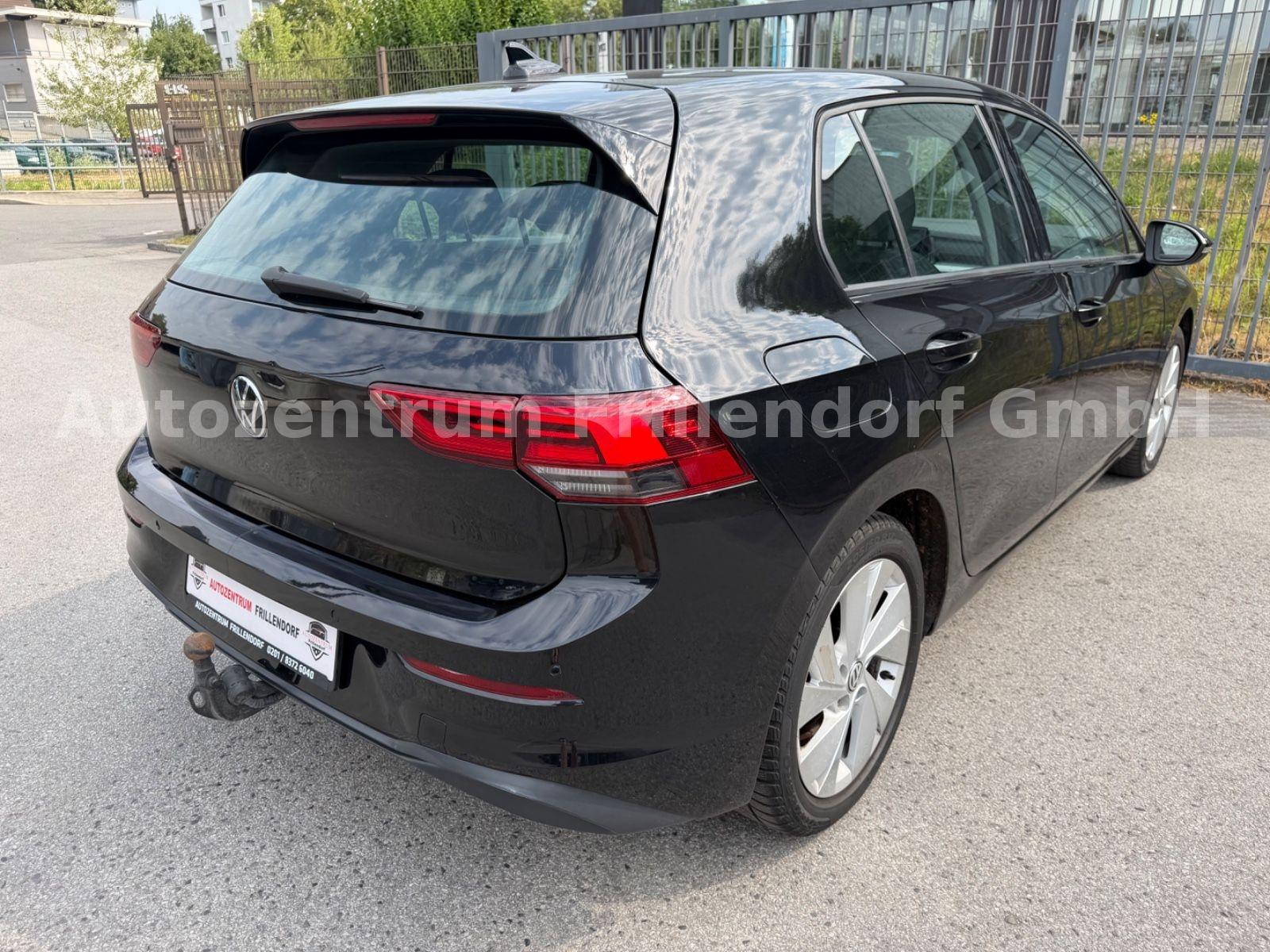 Volkswagen Golf VIII Lim. Life NAVI/IQ/AMBIENTE BELEUCHTUNG, миниатюра 10