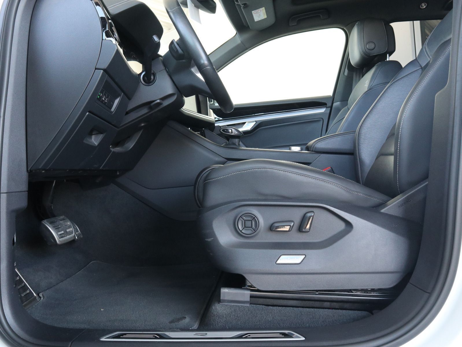 Volkswagen Touareg - Bild 12