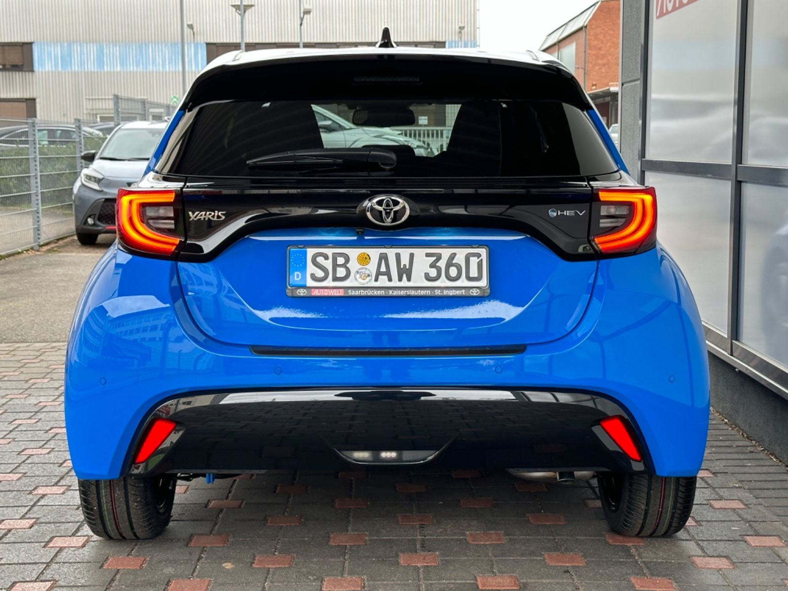 Fahrzeugabbildung Toyota Yaris 1.5 Hybrid Premiere Edition 130 PS