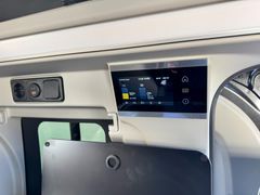 Kosi Busse Ostbayerns größter VW Bus und VW Bus Camping Experte. Ihr VW Bus Händler, VW Bus Camper Ausbau / Umbau und Fahrzeugservice in unserer Bulli Werkstatt Fahrzeugabbildung Westfalia CLUB JOKER URBAN PREMIUM - ALL TERRAIN EDITION