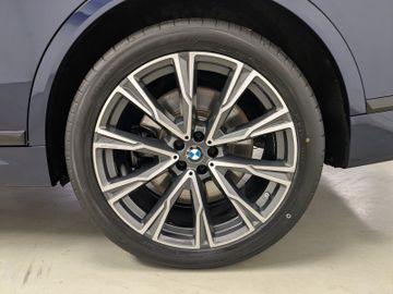 BMW X7 M50 - 10
