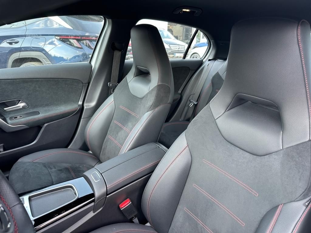 Fahrzeugabbildung Mercedes-Benz A 250 4M AMG Totwi. LED SHZ KeyLess Sport Ambie.