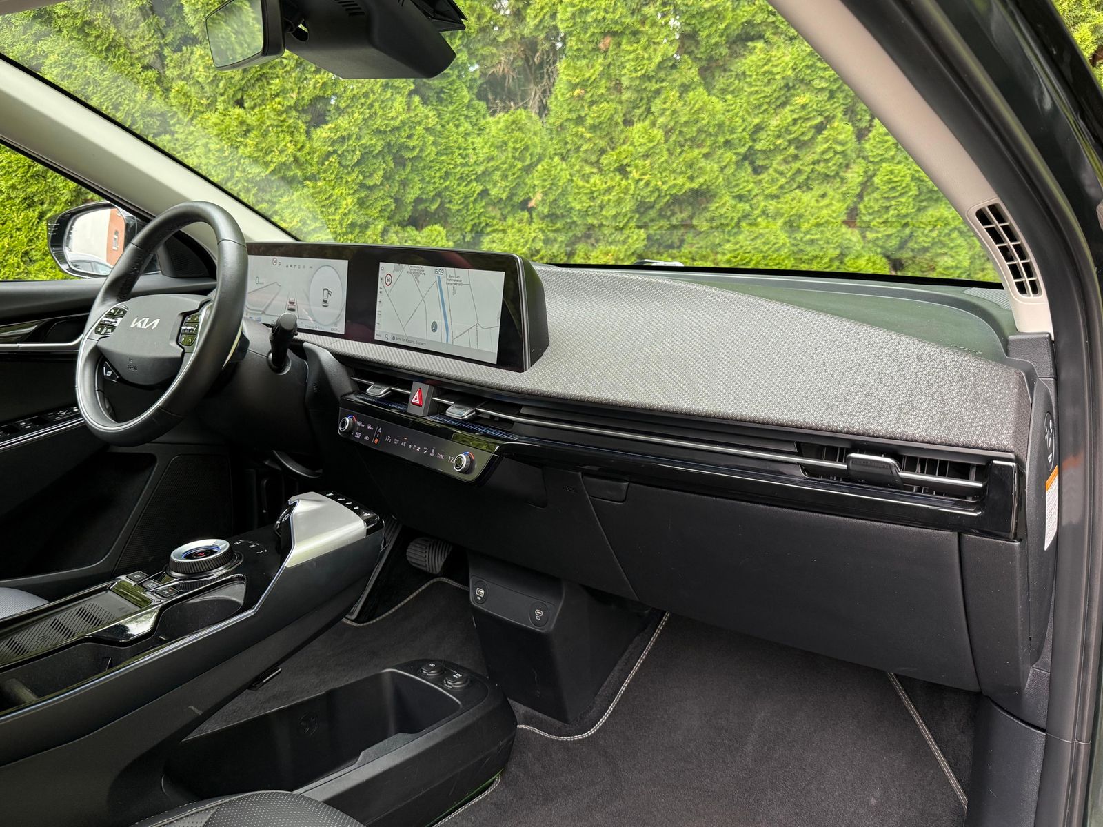 Fahrzeugabbildung Kia EV6 77,4 kWh 2WD WÄPU+CCS+NAV+KAM+AMBI+LEDER+SHZ