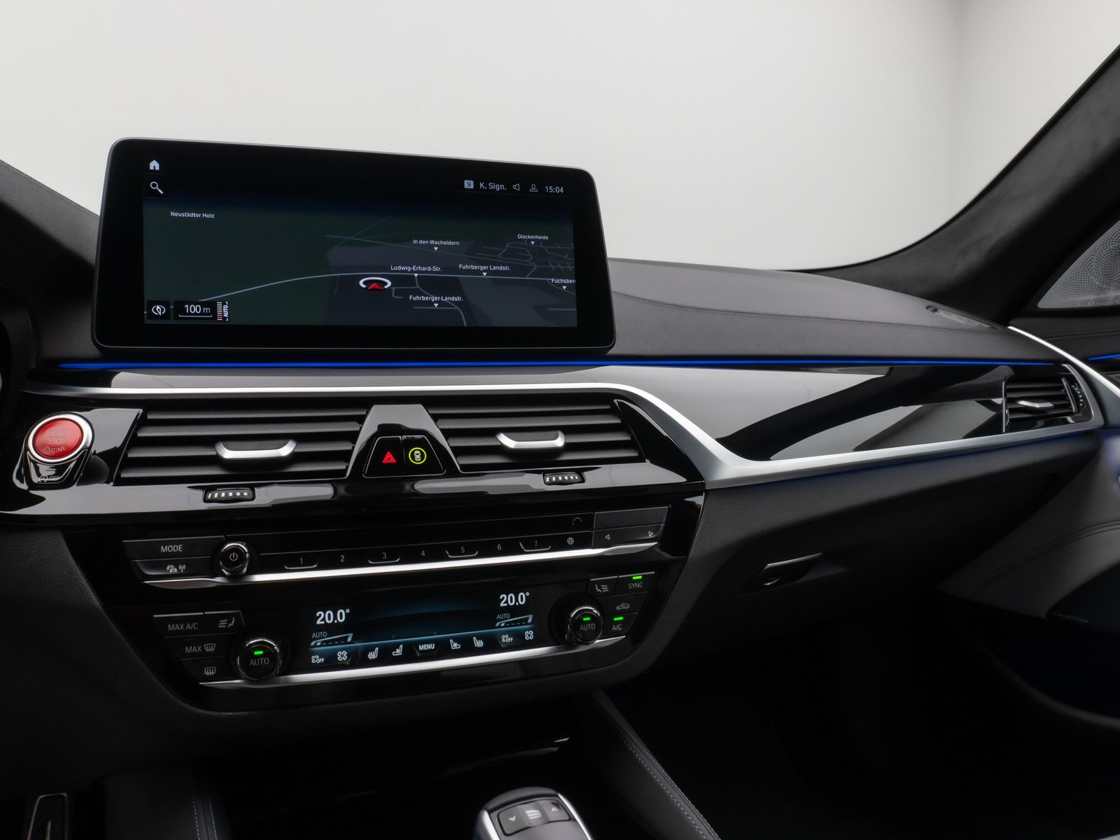 Fahrzeugabbildung BMW M5 Competition xD Kamera HUD DAB B&W SoftCL 20"