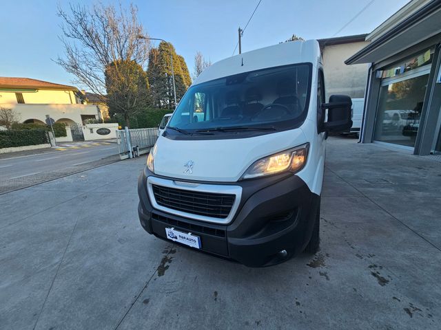 Peugeot Boxer 333 2.2 BlueHDi 140 S&S PM-TN Furg