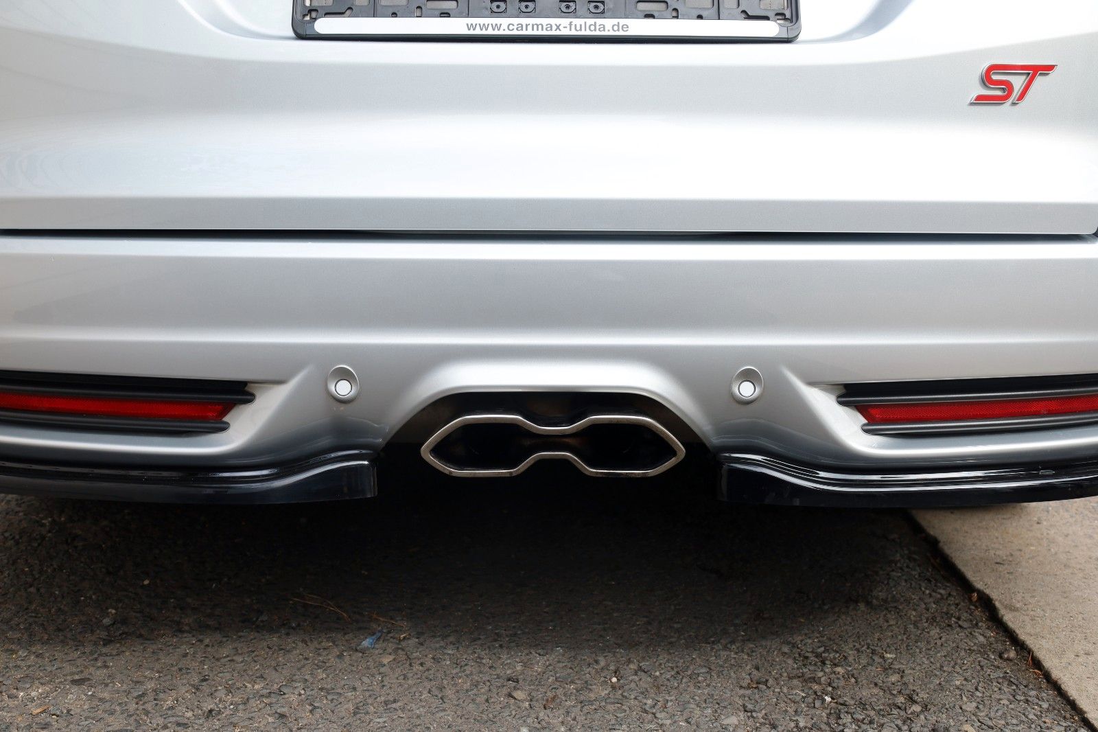 Fahrzeugabbildung Ford Focus Turnier ST Recaro,Leder,Navi,Xenon,Sony,SH