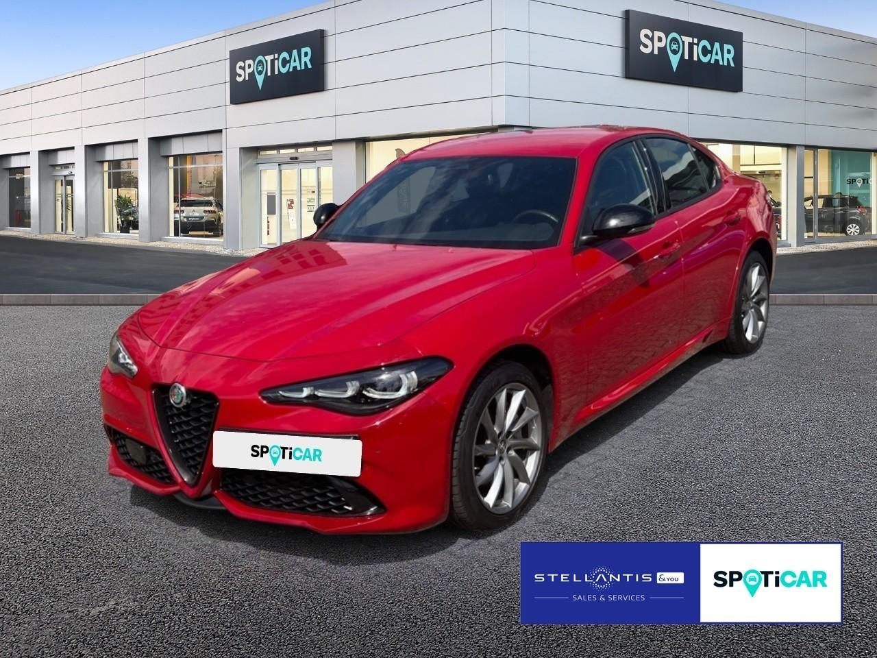 Alfa Romeo Giulia 2.0 Turbo AT8 Kamera Sitzheiz Navi