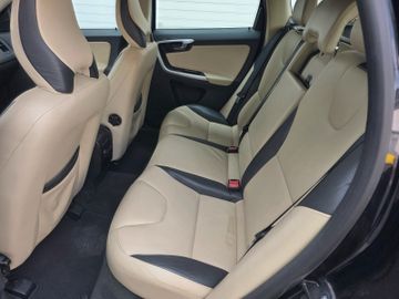 Volvo XC60 - 12