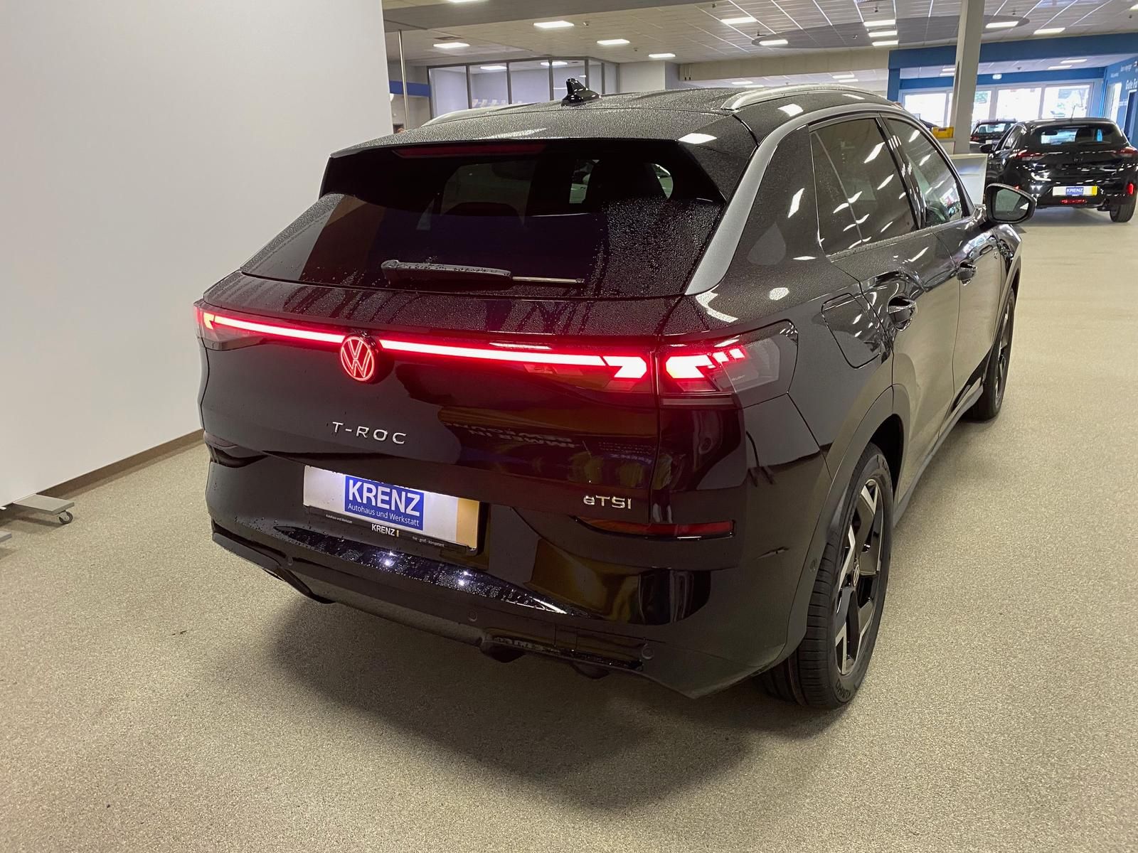 Fahrzeugabbildung Volkswagen T-Roc 1.5 eTSI R-Line NEUES MODELL AHK+ACC+KAMER