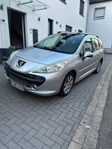 Peugeot 207 SW Sport 120 VTi Automatik Sport - Peugeot 207 mit Benzin-Antrieb: Automatik