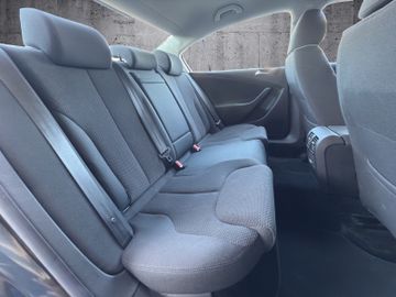 Volkswagen Passat Lim. Comfortline 1.4 TSI*SHZ*PDC*ALU*TOP