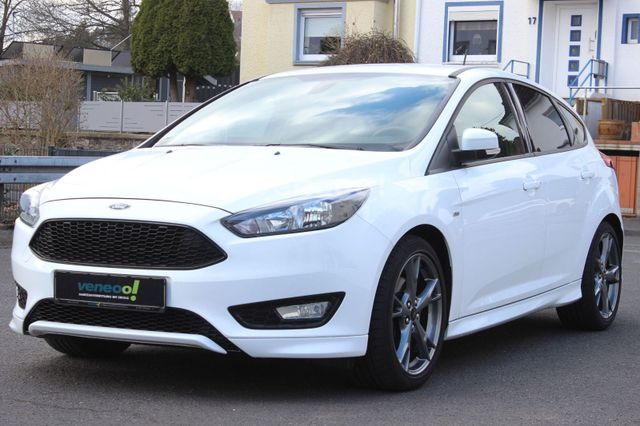 Ford Focus Lim. ST-Line / Garantie+TÜV+Service neu