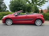 Peugeot 207 CC Platinum 120 PS | Leder | JBL | Cabrio - Peugeot 207 Jbl mit Benzin-Antrieb