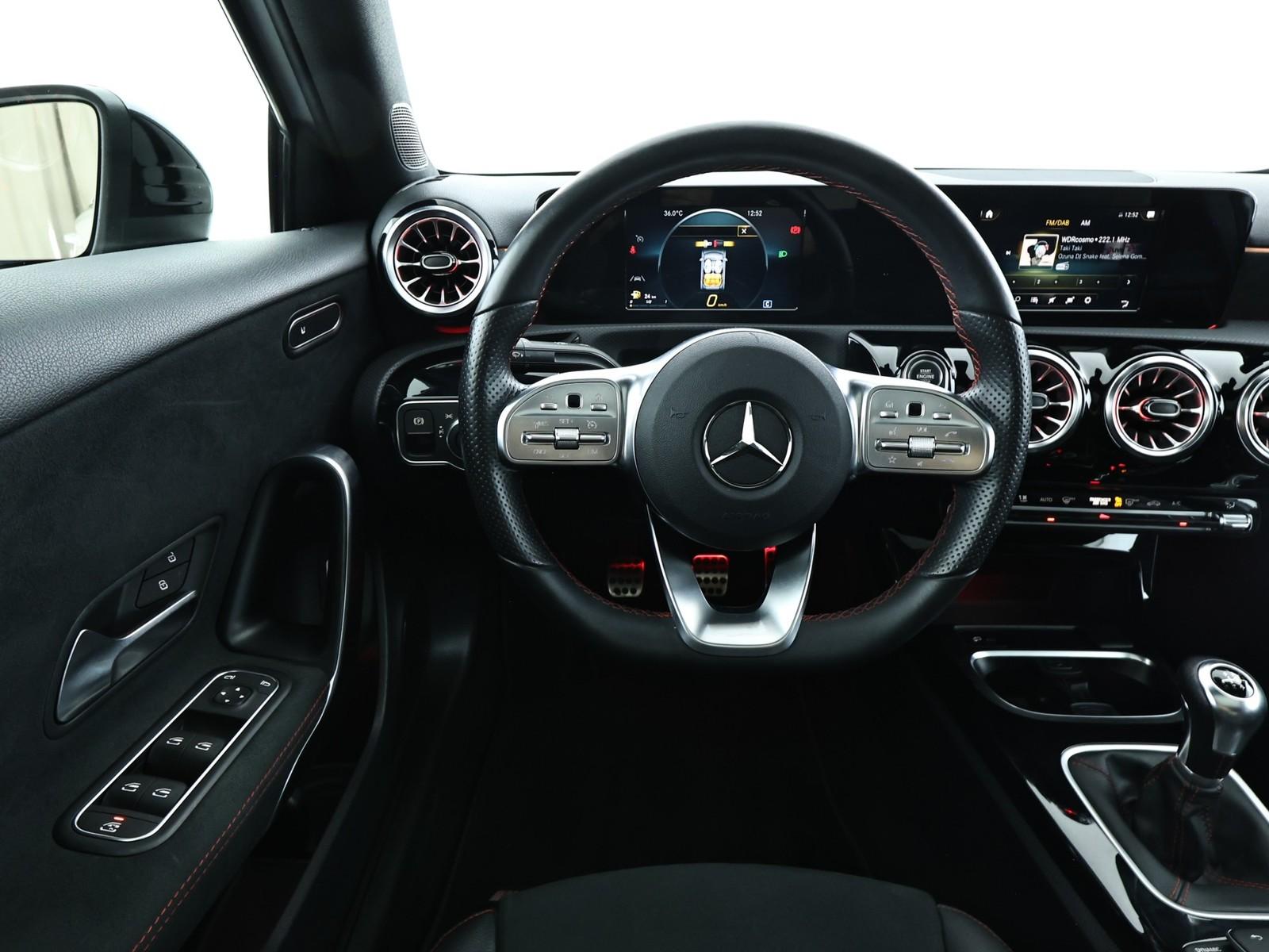 Mercedes-Benz A-Class Lim. AMG Line Pano LED Kamera Navi, миниатюра 10
