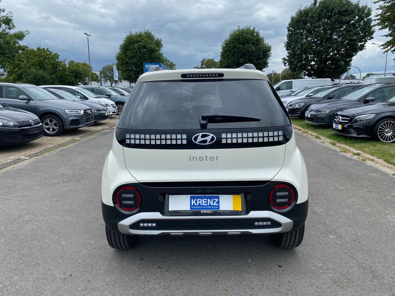 Fahrzeugabbildung Hyundai INSTER Elektro 85 kW APP+KLIMA+ACC+KAMERA+17"Alu