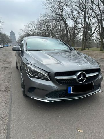 MERCEDES-BENZ Mercedes CLA 180 Shooting Brake
