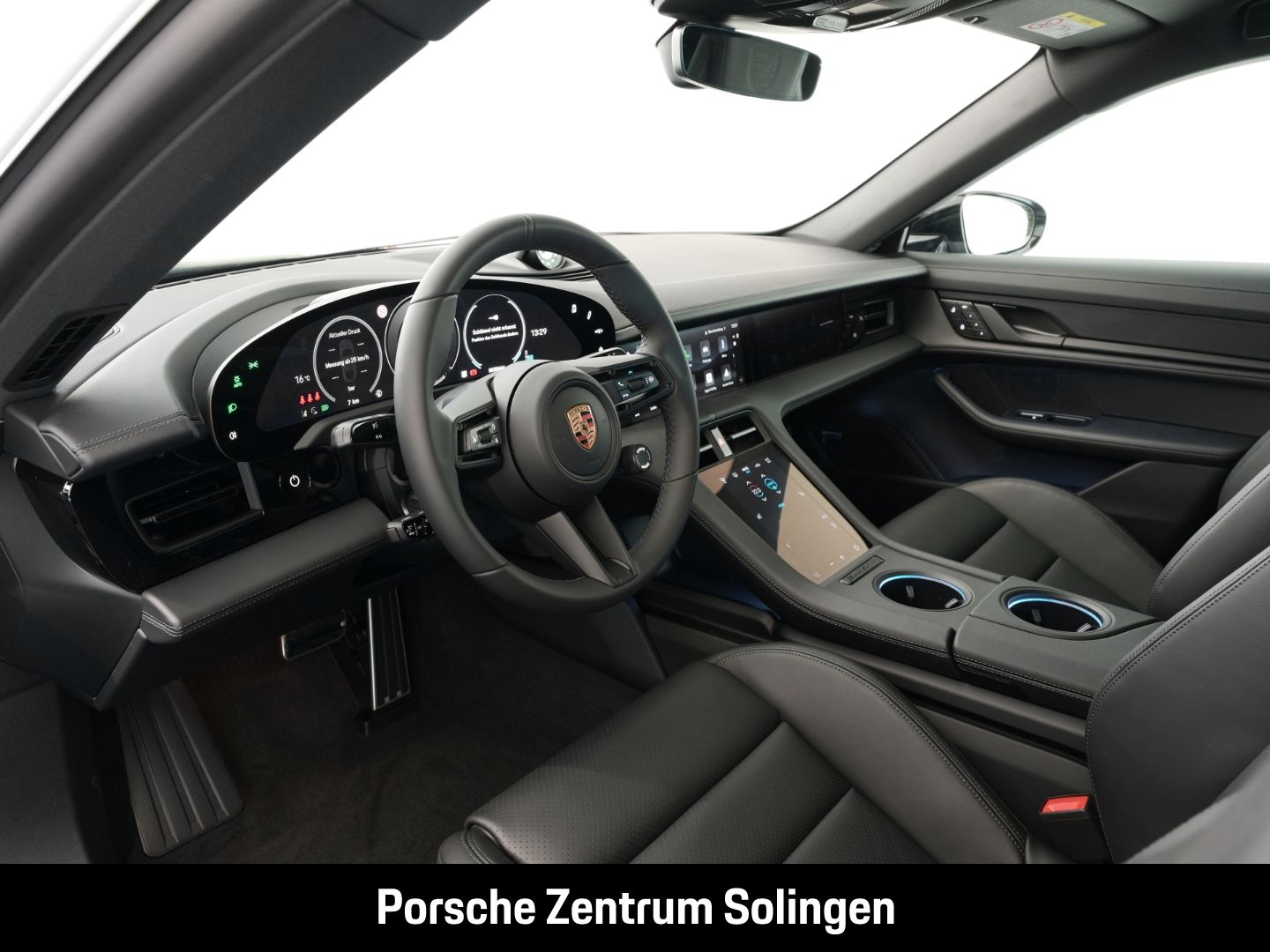 Porsche Taycan 4 Black Edition PANO SportDesign 21'' Bei foto 11