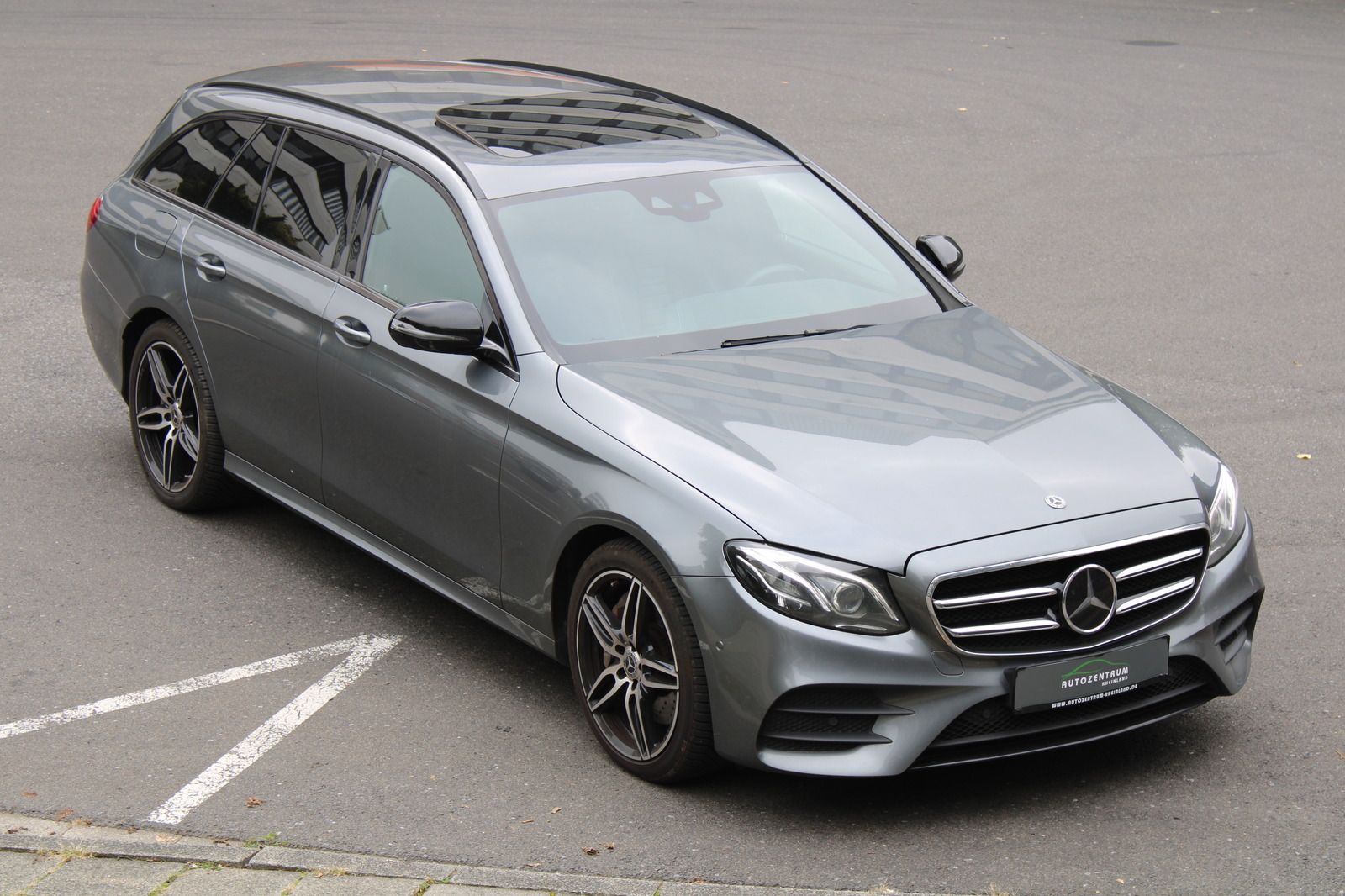 MERCEDES-BENZ E 400 d T 4Matic AMG-Line Kamera