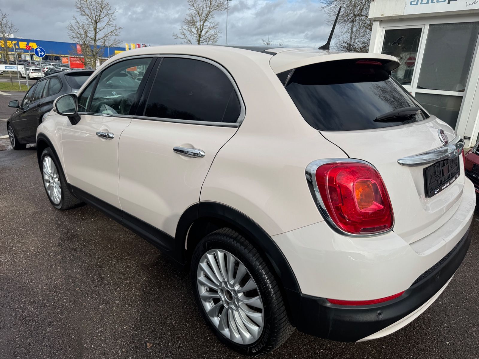 Fahrzeugabbildung Fiat 500X Lounge Leder+Panorama+Navi+Kamera