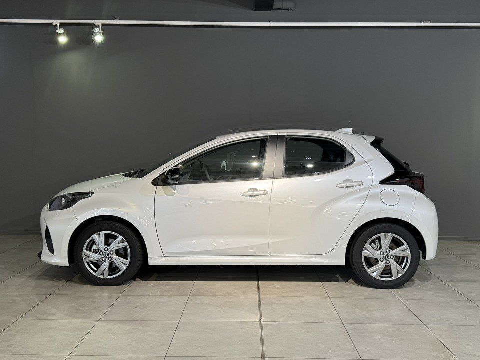 Mazda 2 Hybrid — fotografia 3