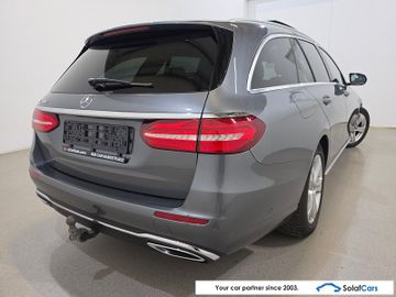 Mercedes E 200 - 4