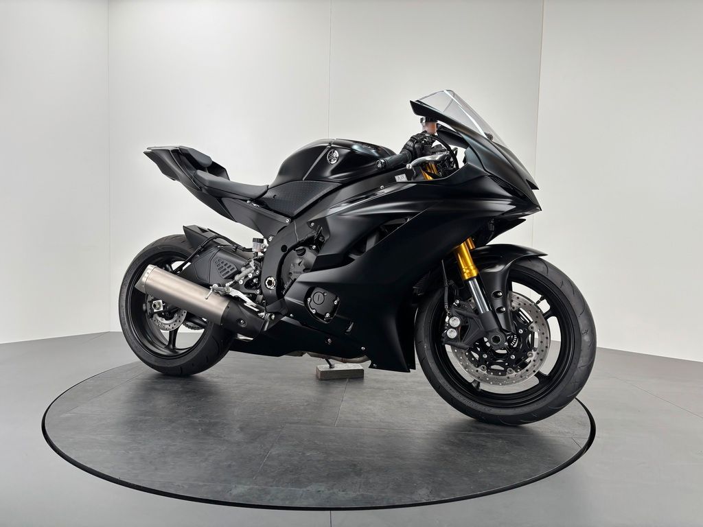Fahrzeugabbildung Yamaha YZF R6 RACE *NEUFAHRZEUG MJ 25 *UMBAU MÖGL.