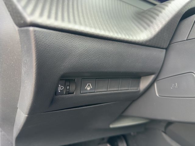 Foto Nummer 14: PEUGEOT 2008