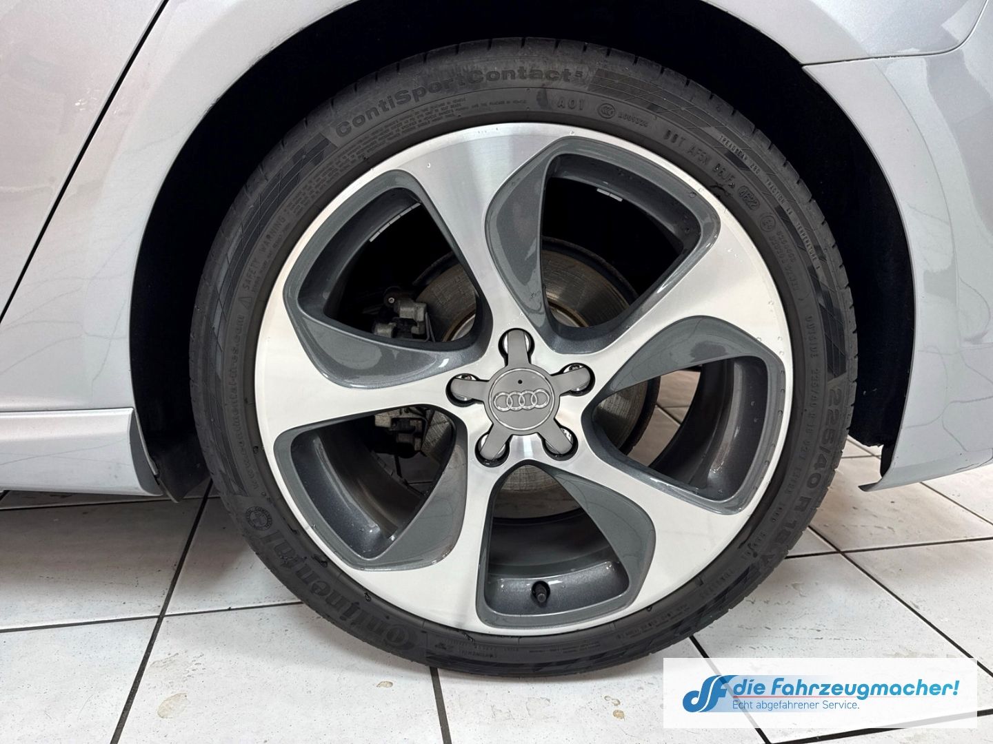 Fahrzeugabbildung Audi A3 Sportback Ambition S line Bi-Xenon 2-Zonen-Kl