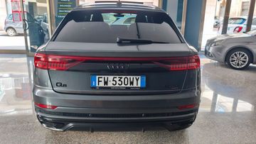 Audi Q8 - 8
