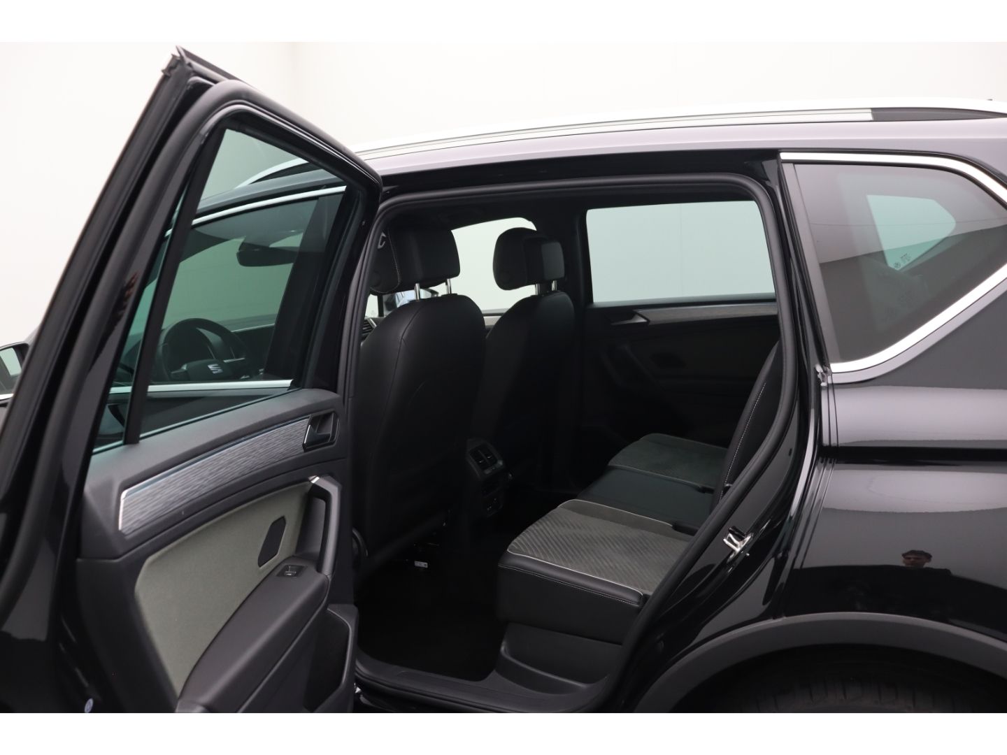 Fahrzeugabbildung SEAT Tarraco 2.0 AHK Schwenkbar ACC Navi SHZ