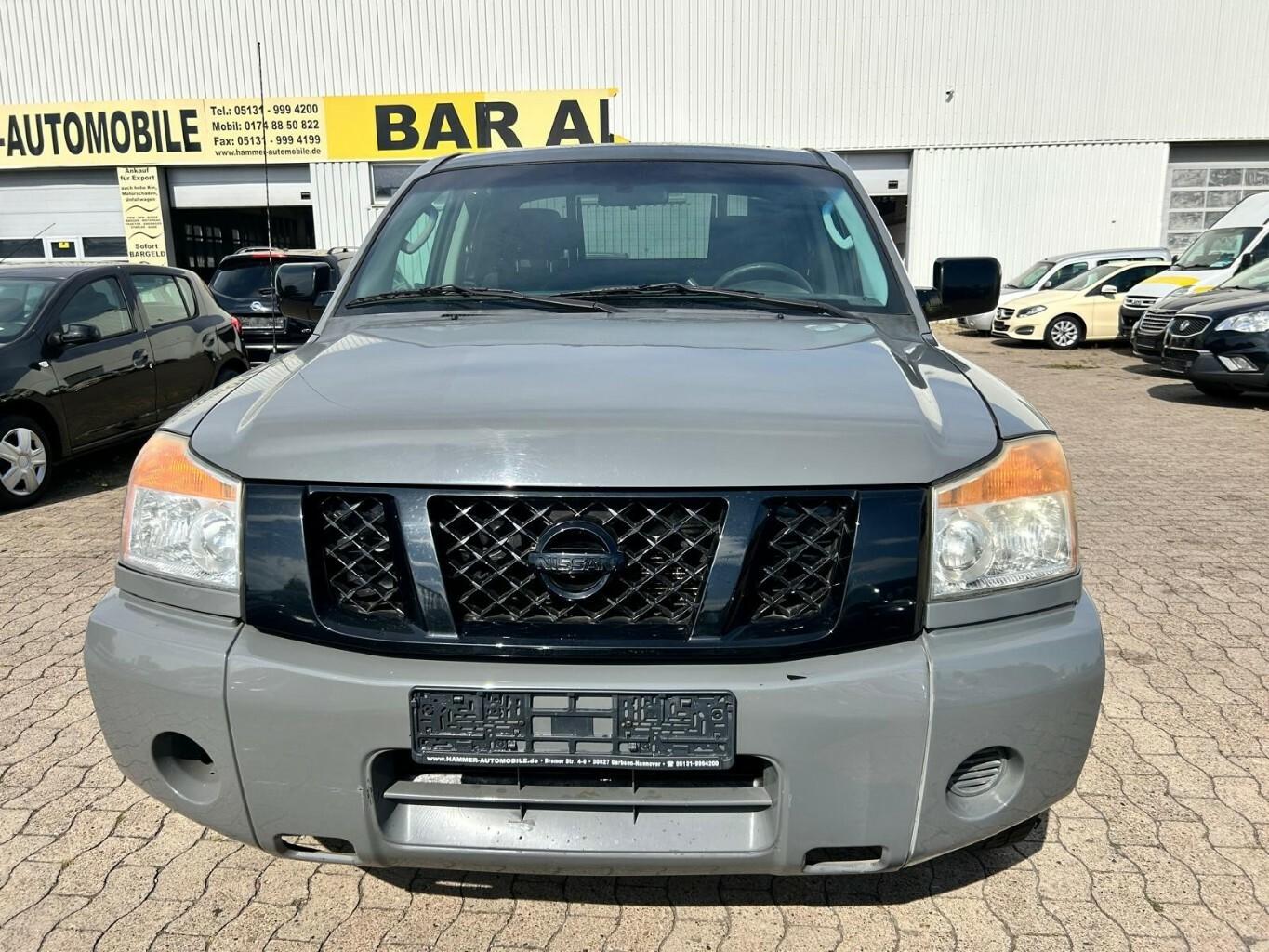 Nissan Titan 2011 — photo 21