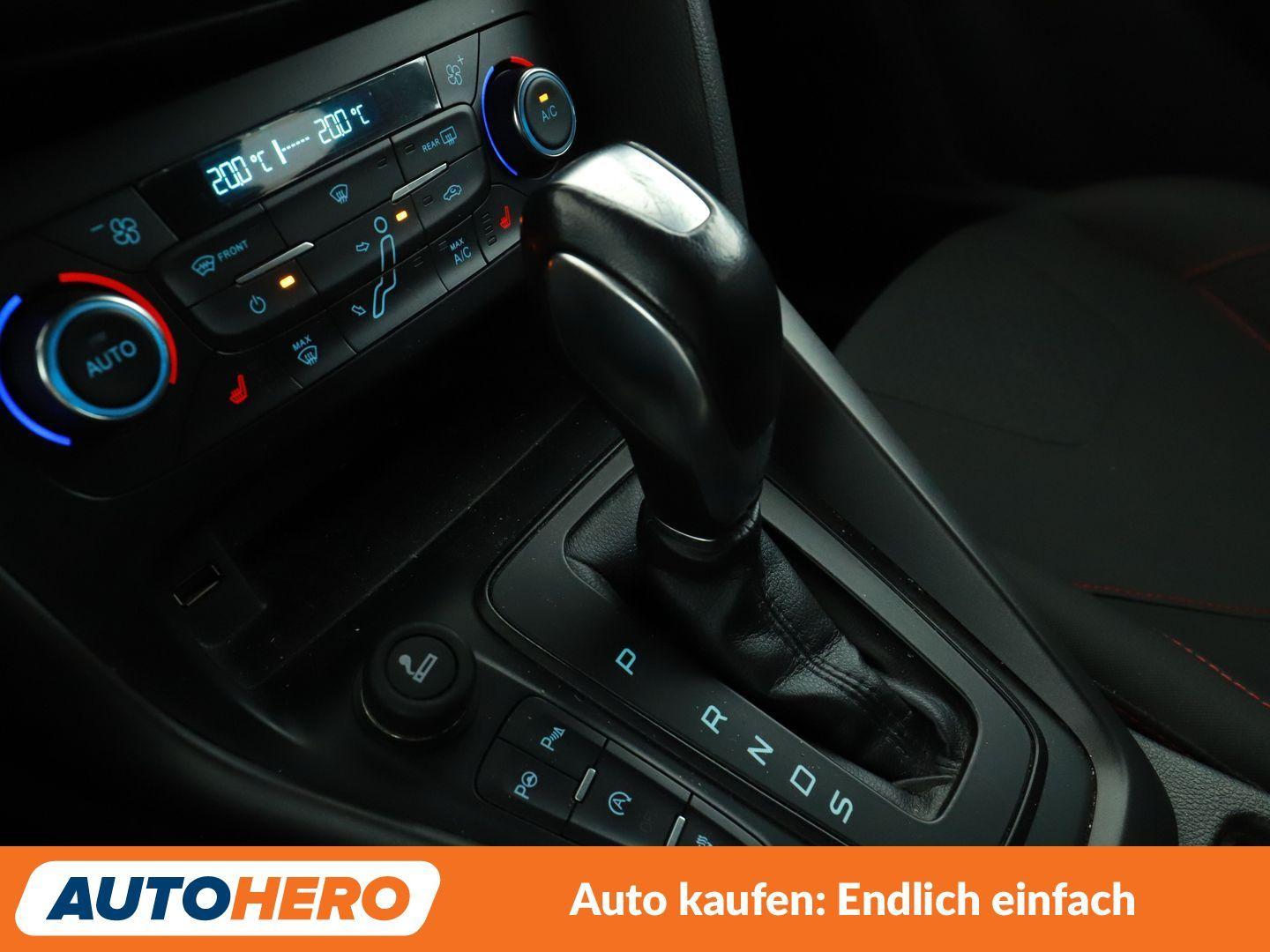 Ford Focus 1.0 EcoBoost ST-Line Aut*NAVI*TEMPO*CAM*