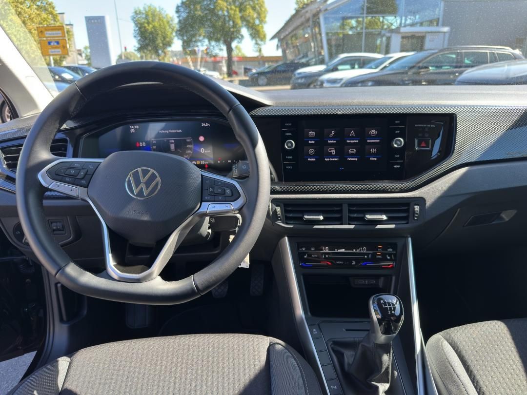 Fahrzeugabbildung Volkswagen Polo Life Life,Climatronic,App Conect,LED Schein