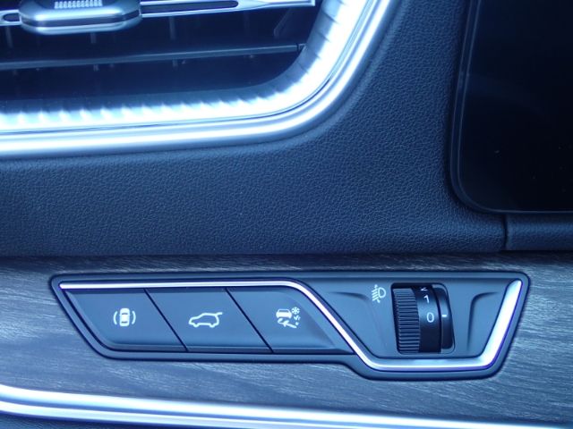 Fahrzeugabbildung DFSK Fengon E5 PHEV El. Panodach digitales Cockpit So