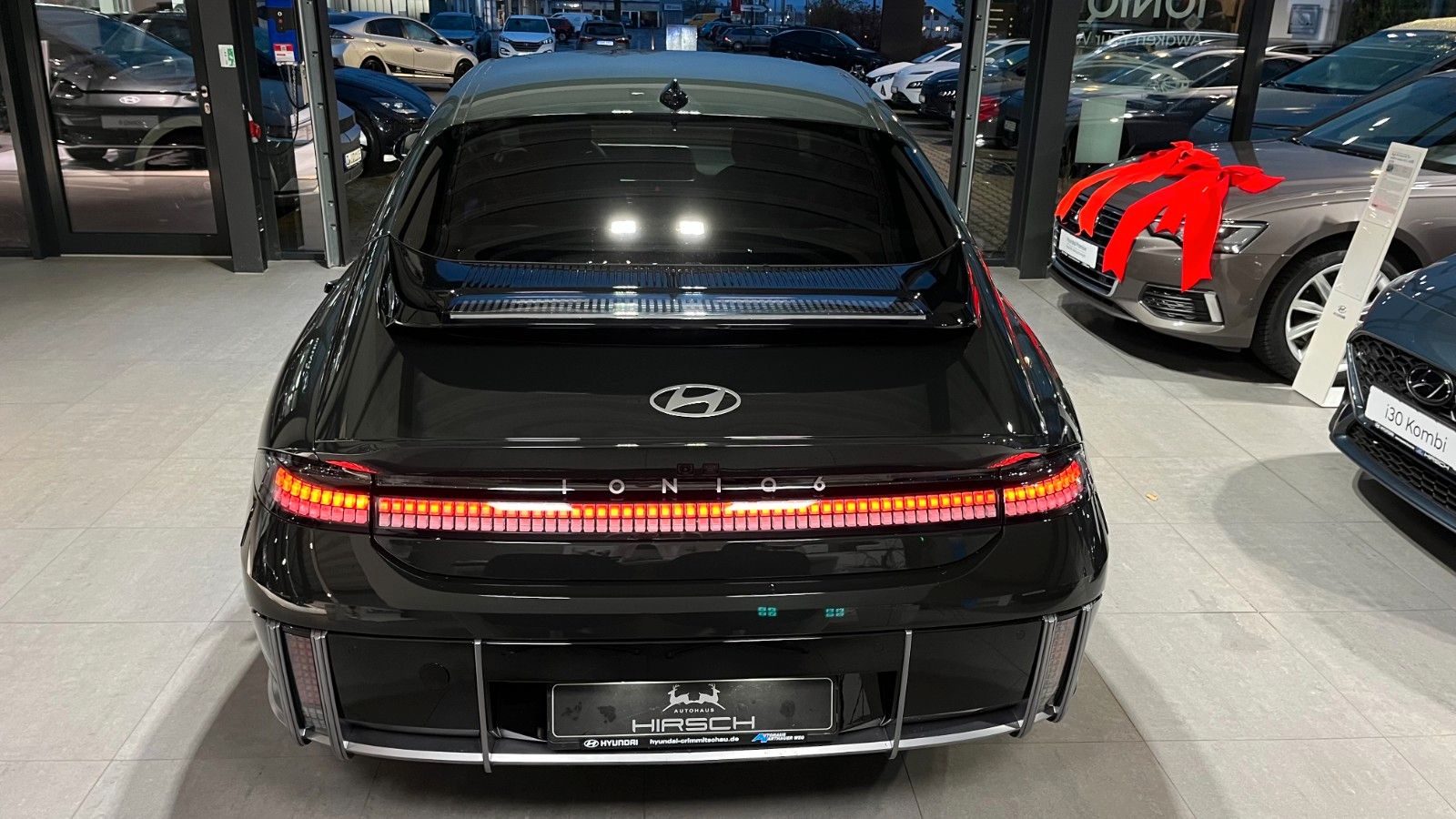 Fahrzeugabbildung Hyundai IONIQ 6 77,4 kw Techniq Elektro
