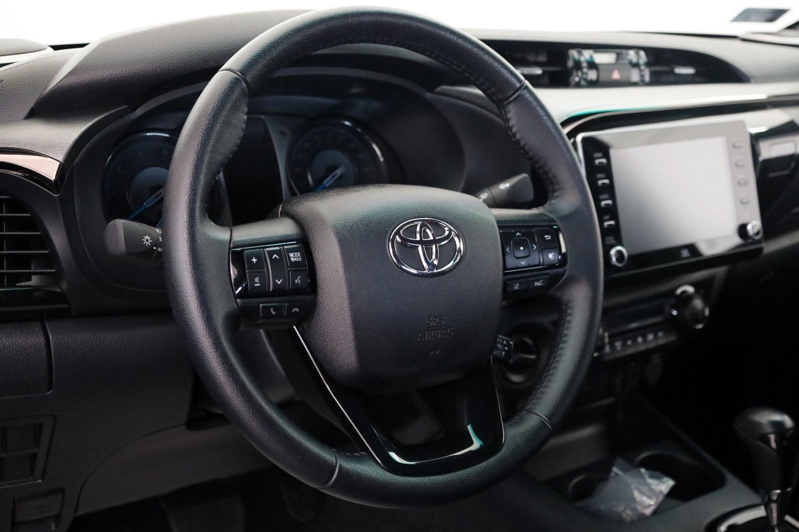Fahrzeugabbildung Toyota Hilux 2.8 D-4D Invincible Sport,Leder,ACC,AHK+WR